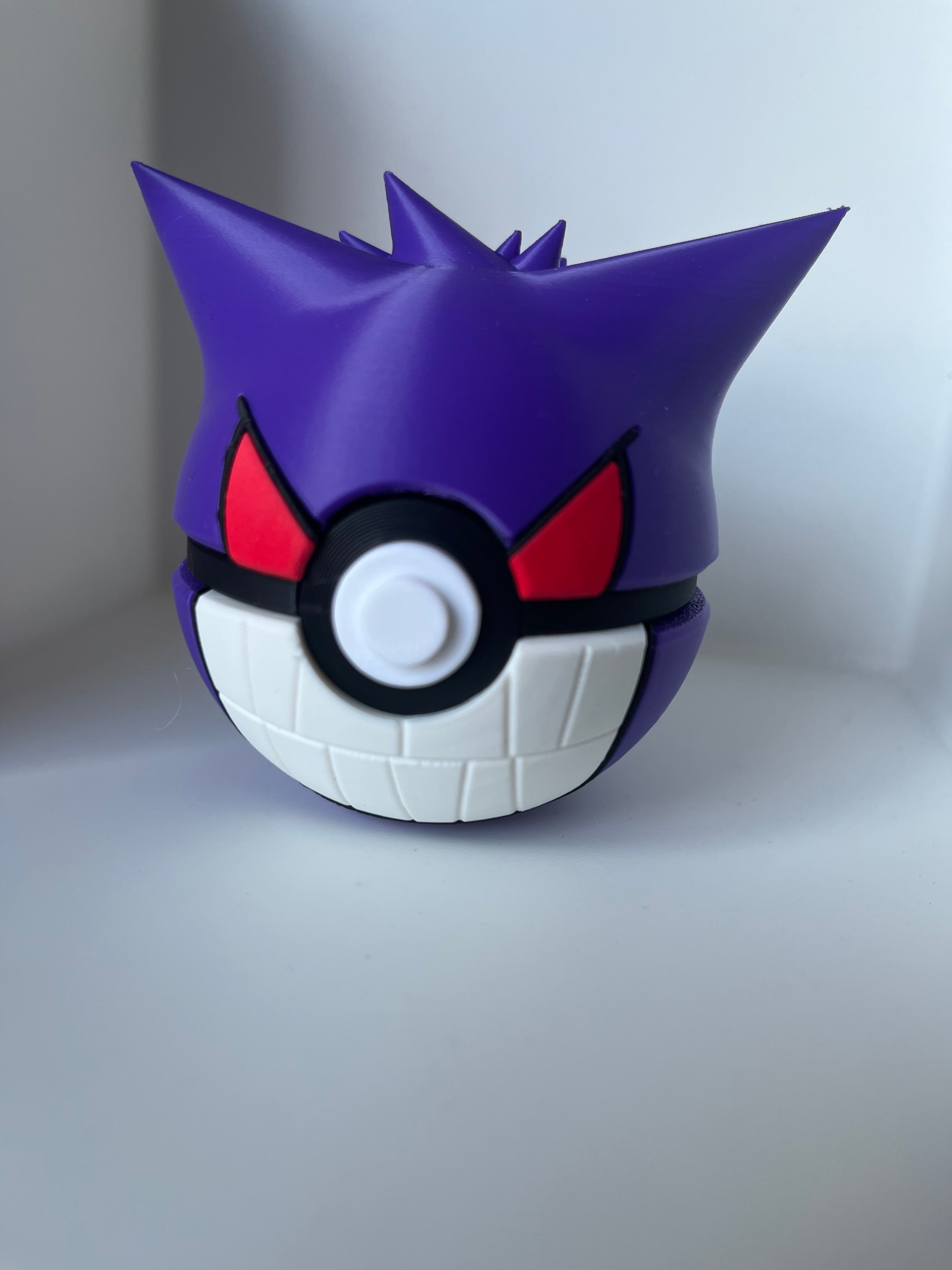 Big teeth Gengar Pokeball