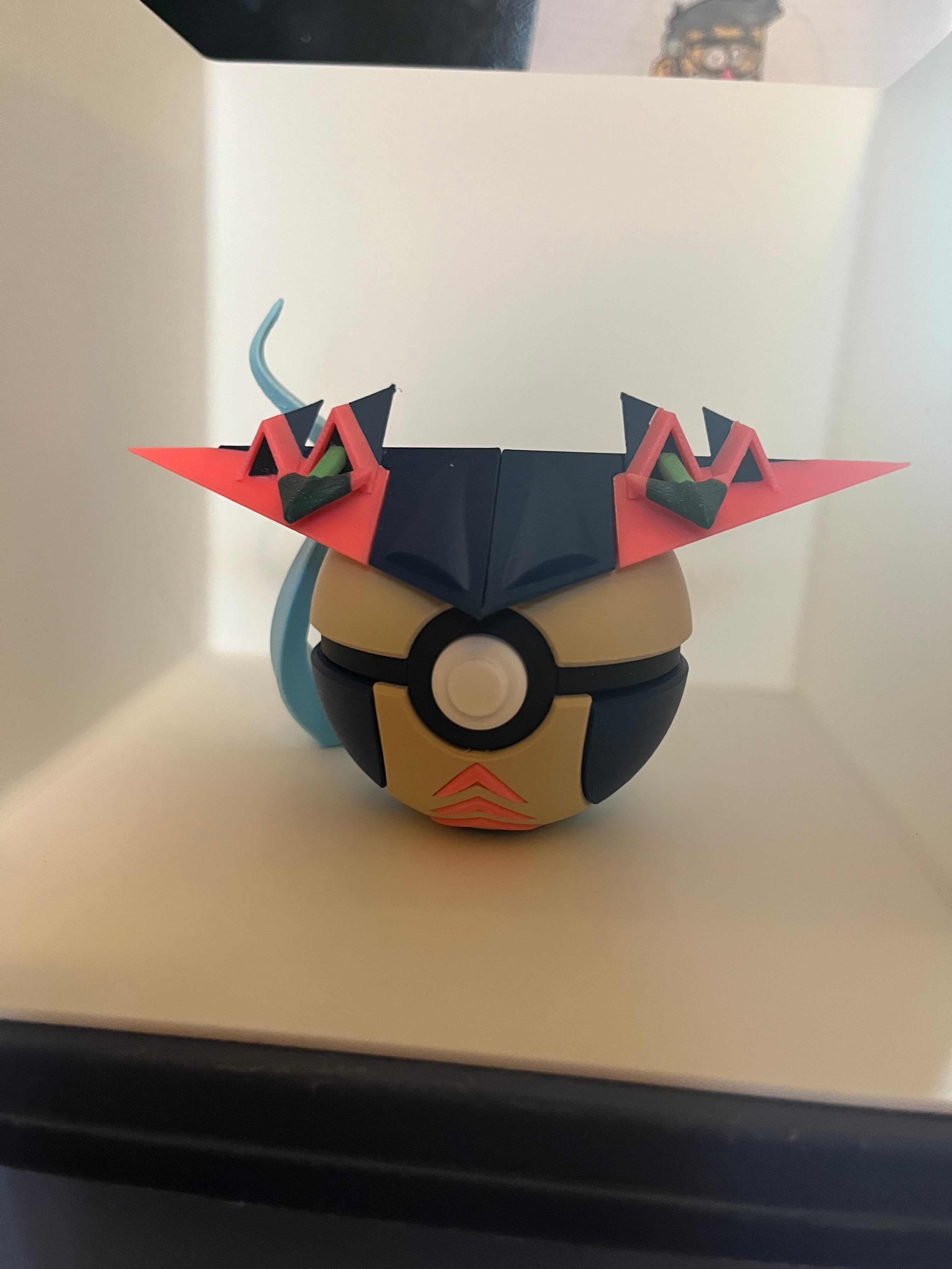 Dragapult pokeball